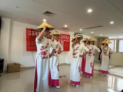 梁溪红艺术团